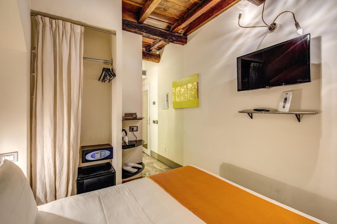 ホテル Casa Argileto ローマ エクステリア 写真
